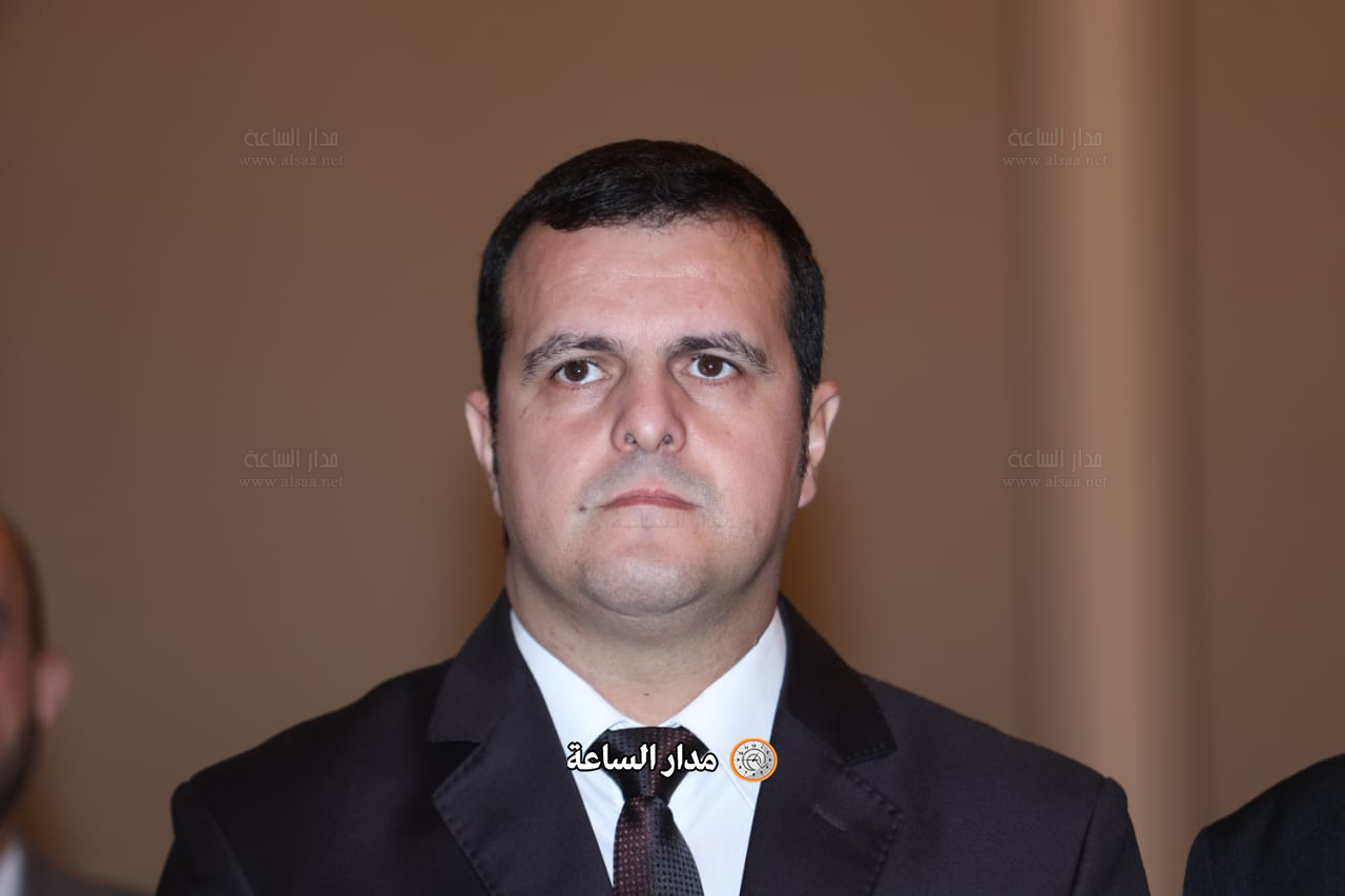 Madar Al-Saa Images 0.4657178840924745