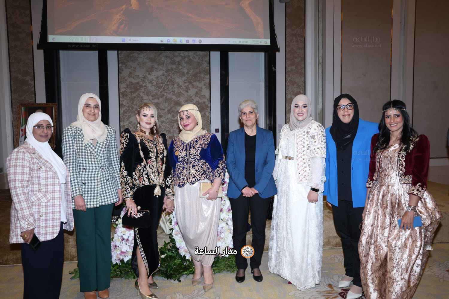 Madar Al-Saa Images 0.37361186825303716