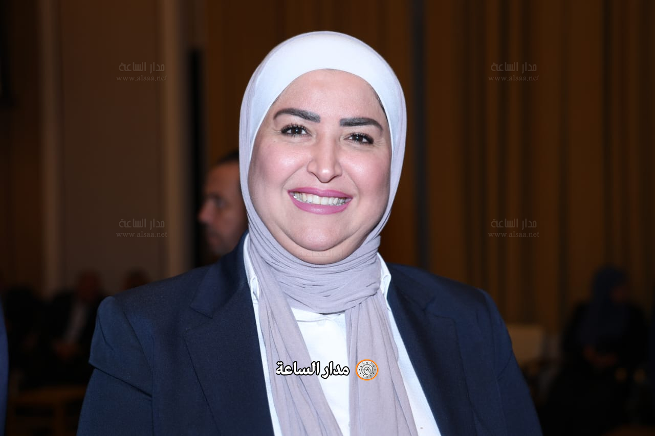 Madar Al-Saa Images 0.43420330342823