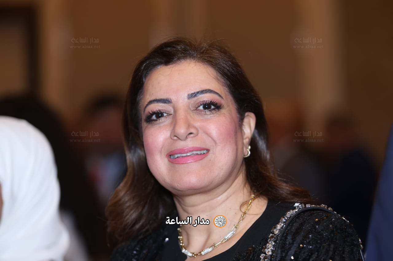 Madar Al-Saa Images 0.15563133235181015