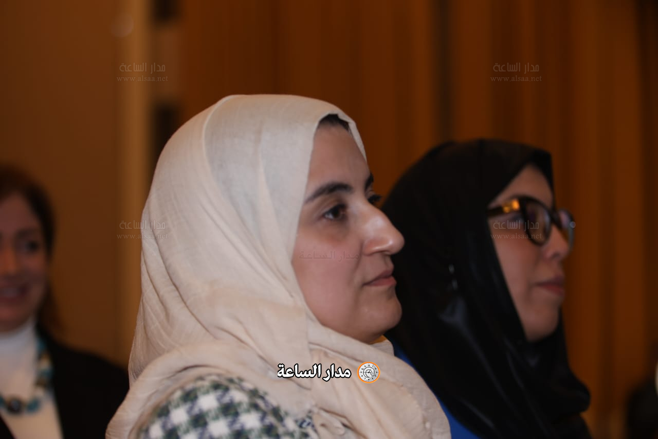 Madar Al-Saa Images 0.14499899863283394