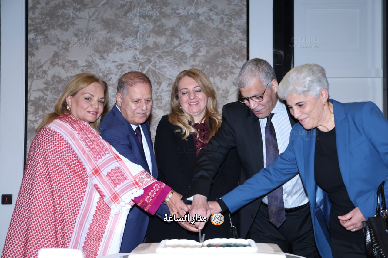 Madar Al-Saa Images 0.6231743708686104