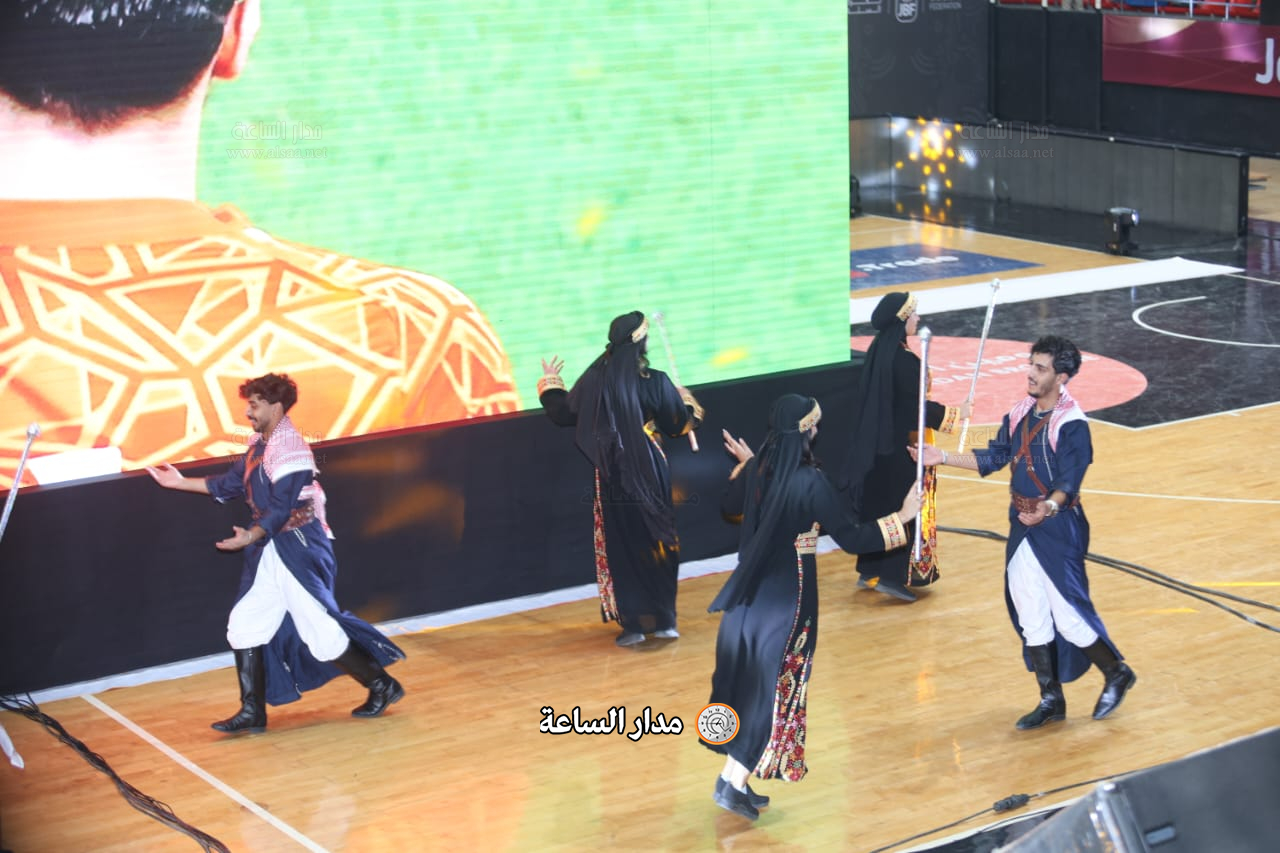 Madar Al-Saa Images 0.6842121602848354