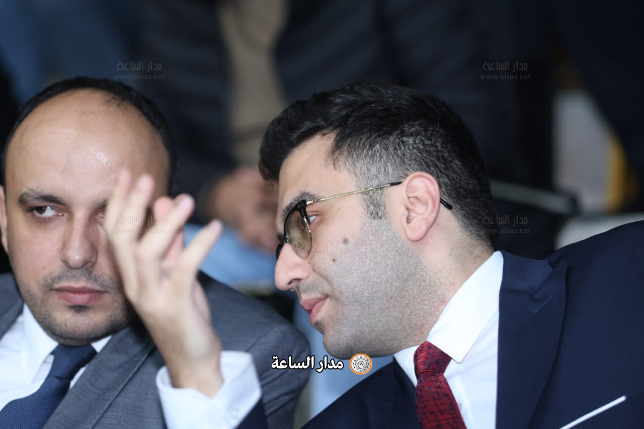 Madar Al-Saa Images 0.4848556870520895