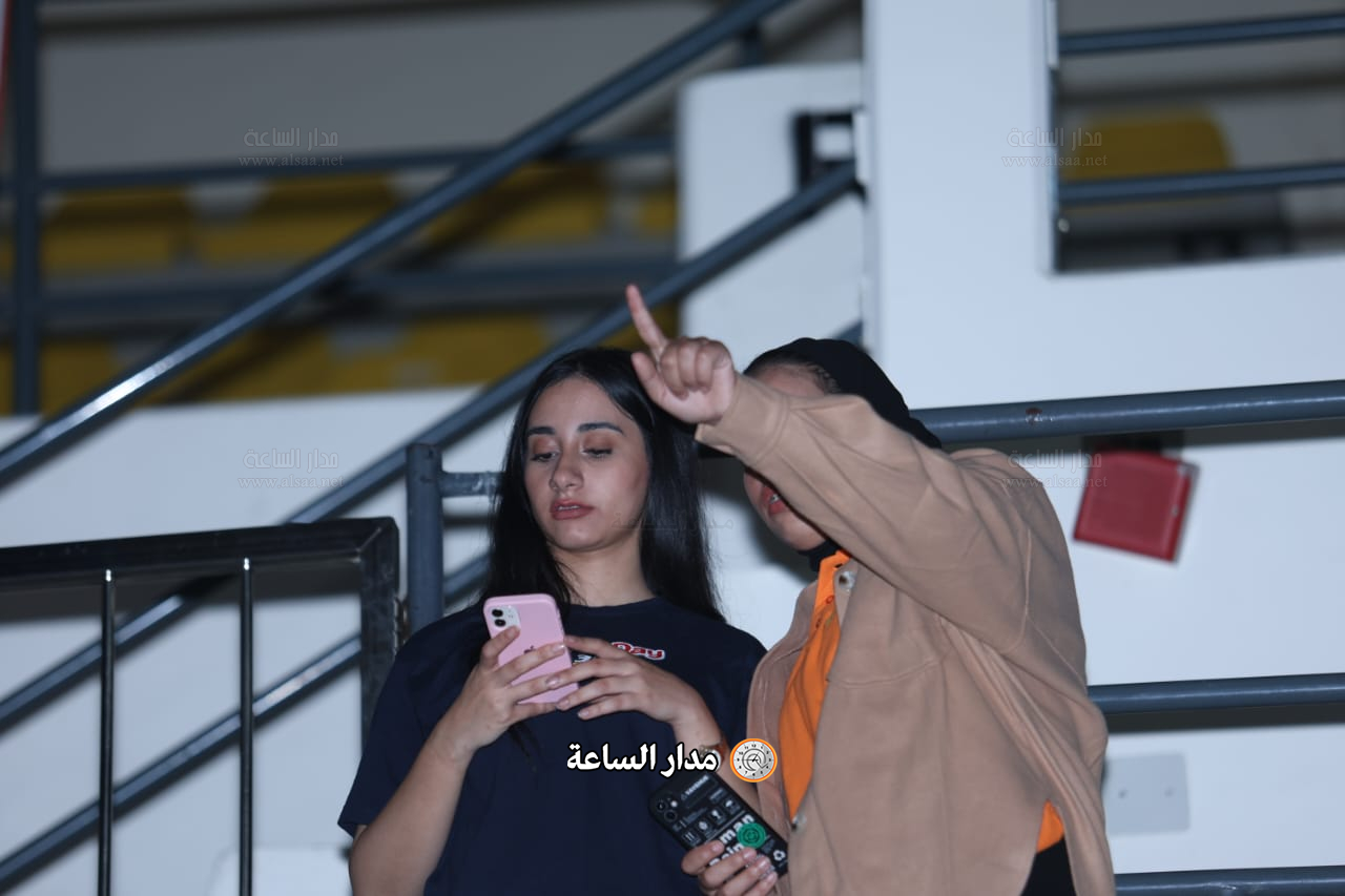 Madar Al-Saa Images 0.19121375781825511