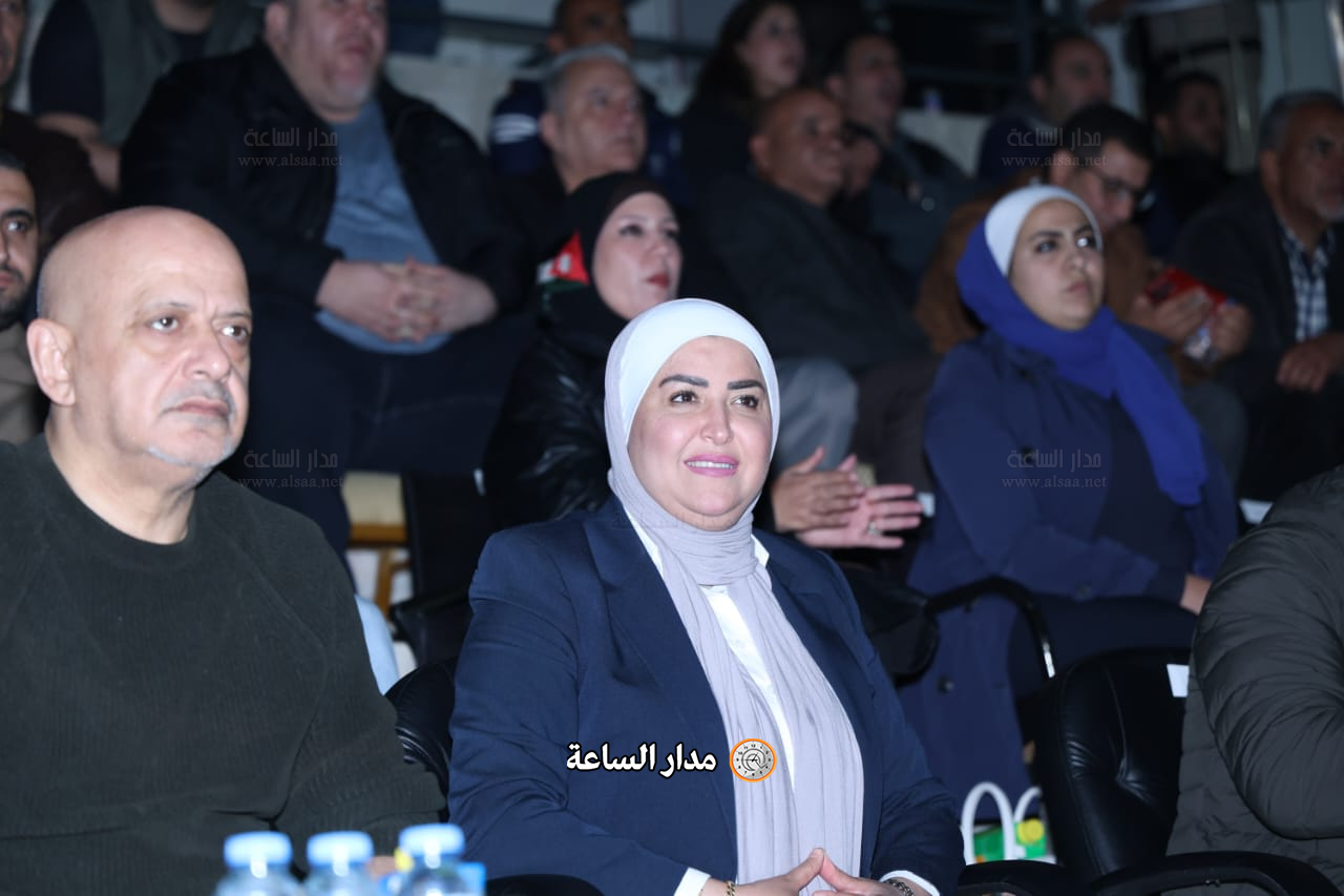 Madar Al-Saa Images 0.016098773909525077