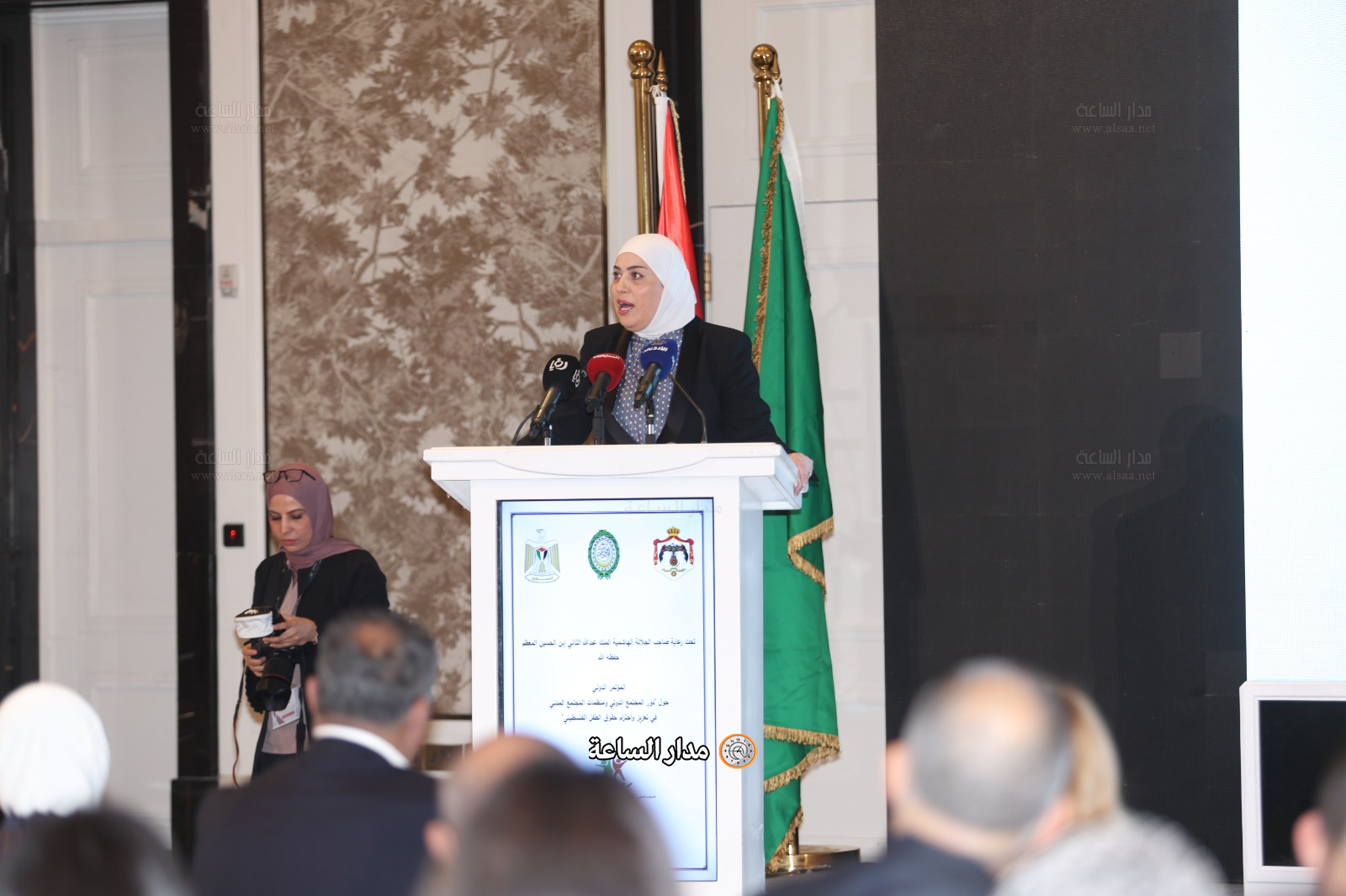 Madar Al-Saa Images 0.7715750915704678