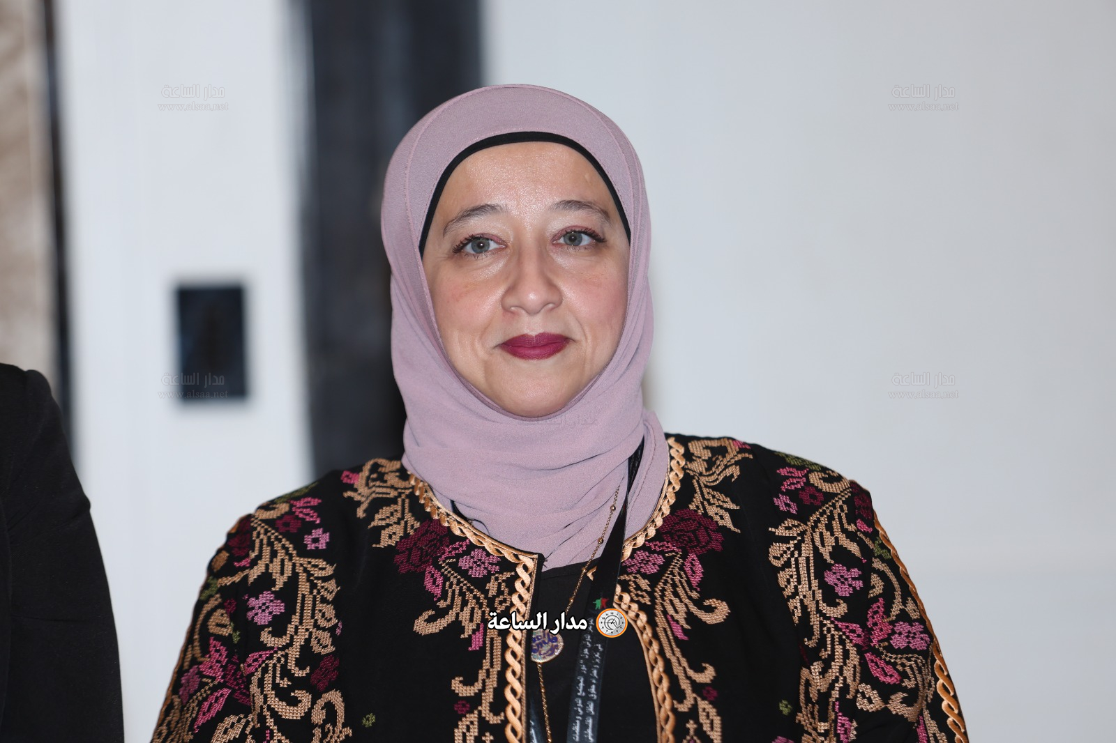 Madar Al-Saa Images 0.4557394823454919