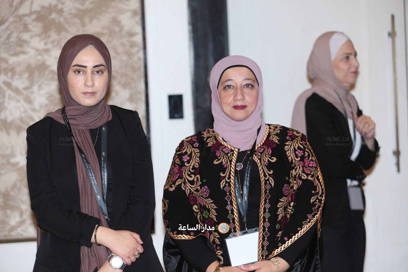 Madar Al-Saa Images 0.17793380057339947