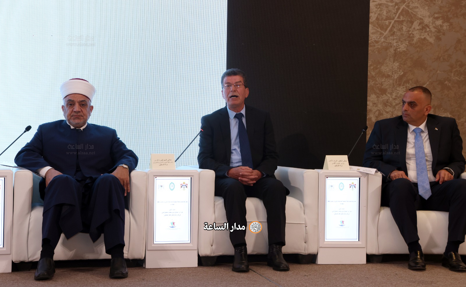 Madar Al-Saa Images 0.571429439731157