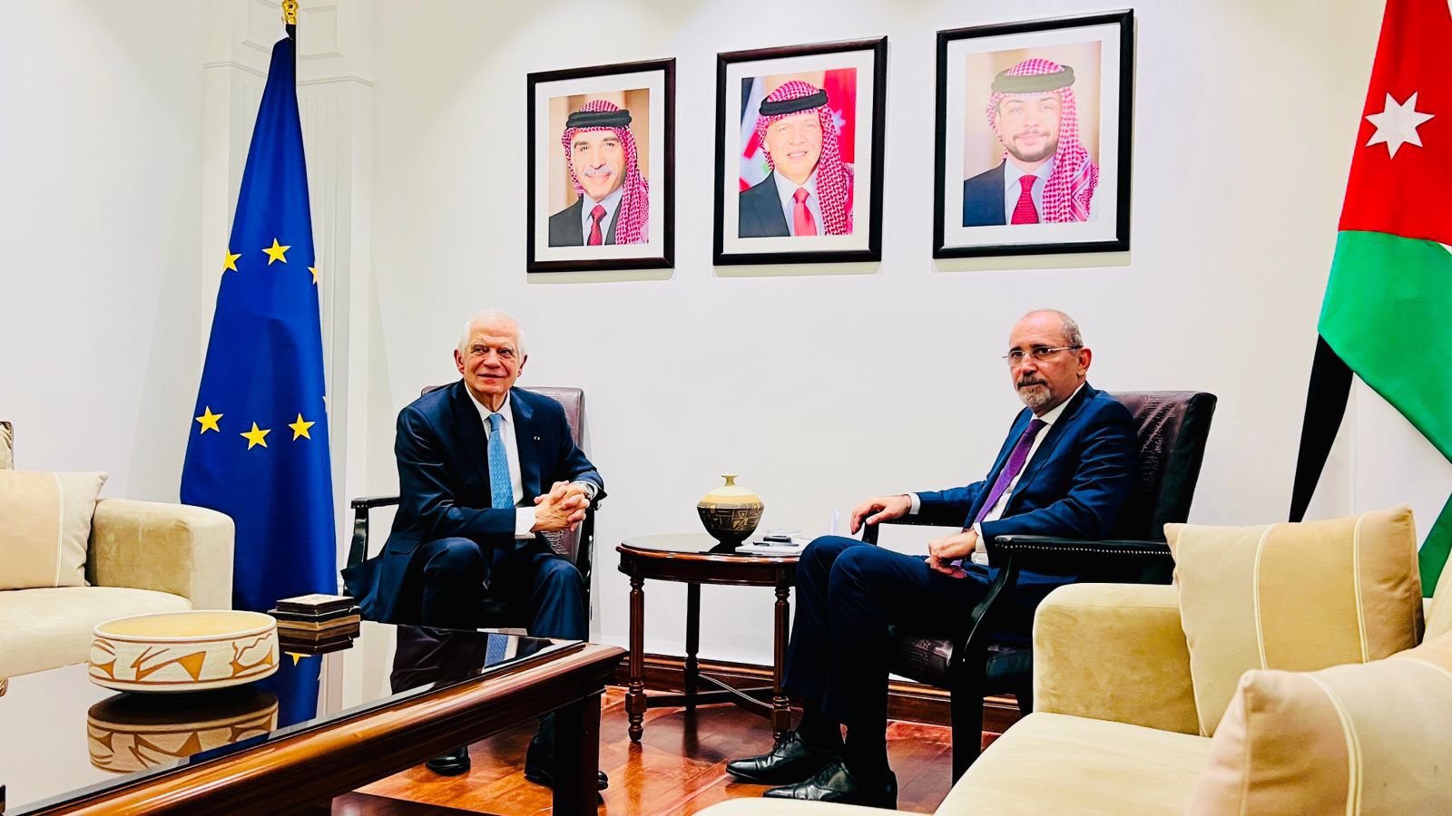 Madar Al-Saa Images 0.5892657018306209