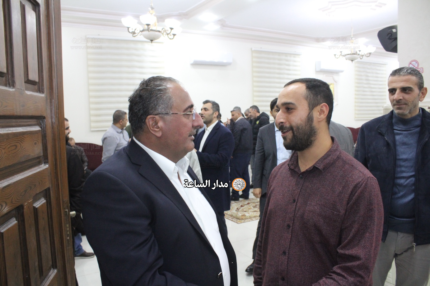 Madar Al-Saa Images 0.4920536578752861