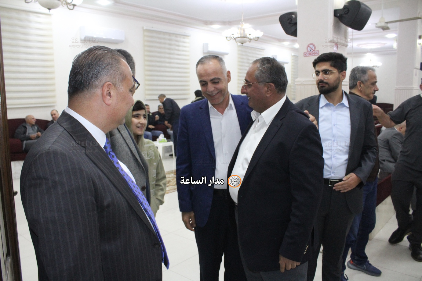 Madar Al-Saa Images 0.13630137705573842