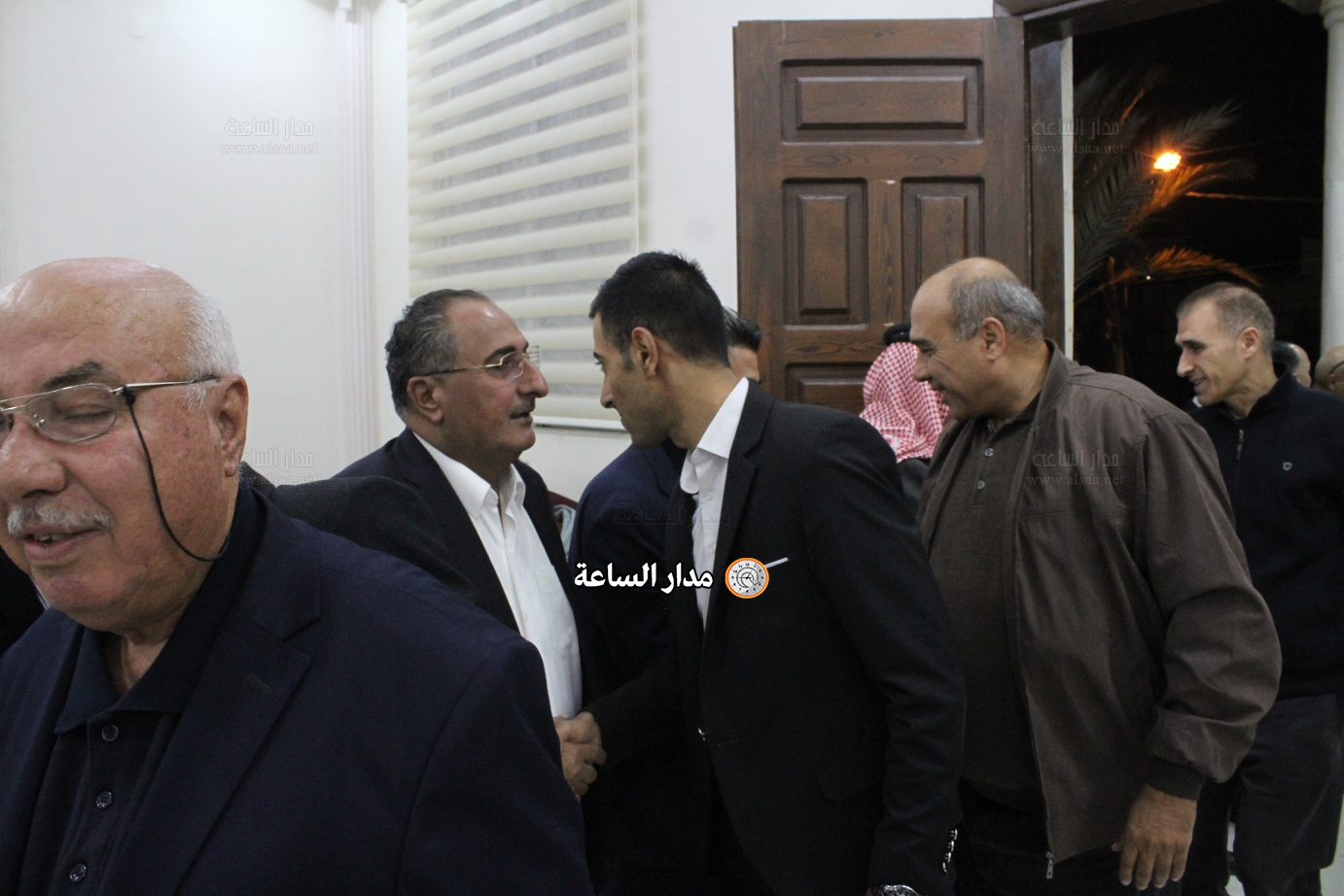 Madar Al-Saa Images 0.9584690434854282