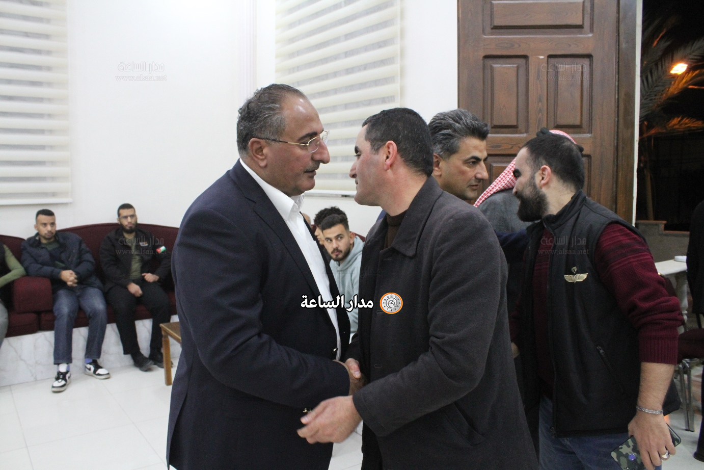 Madar Al-Saa Images 0.7651885259174973