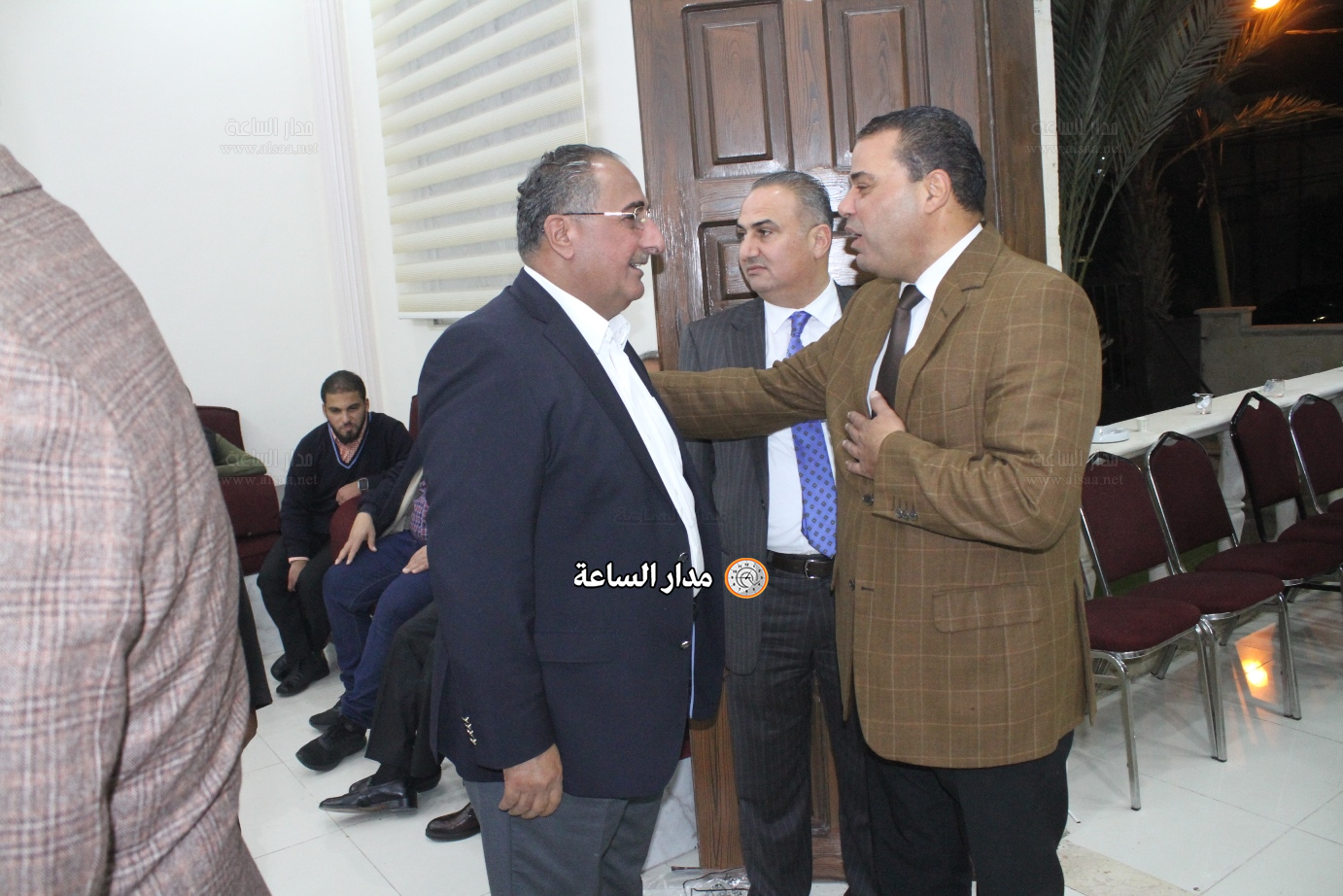 Madar Al-Saa Images 0.48098355669234105