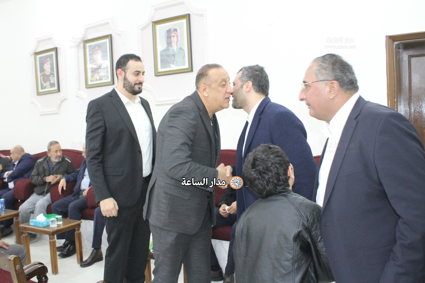 Madar Al-Saa Images 0.9817101032993312