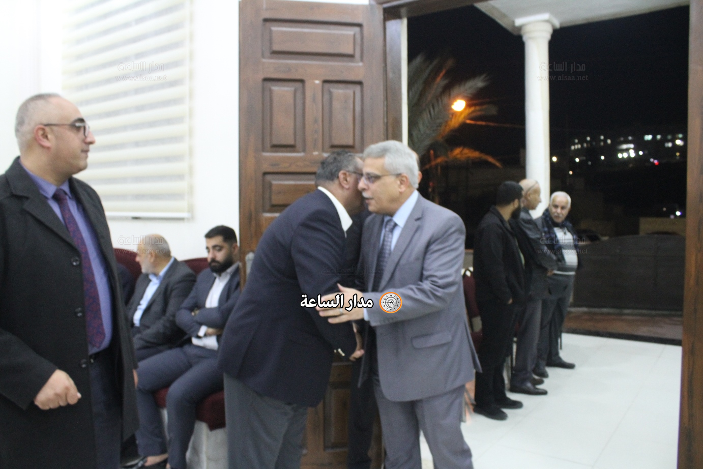 Madar Al-Saa Images 0.4023966418563676