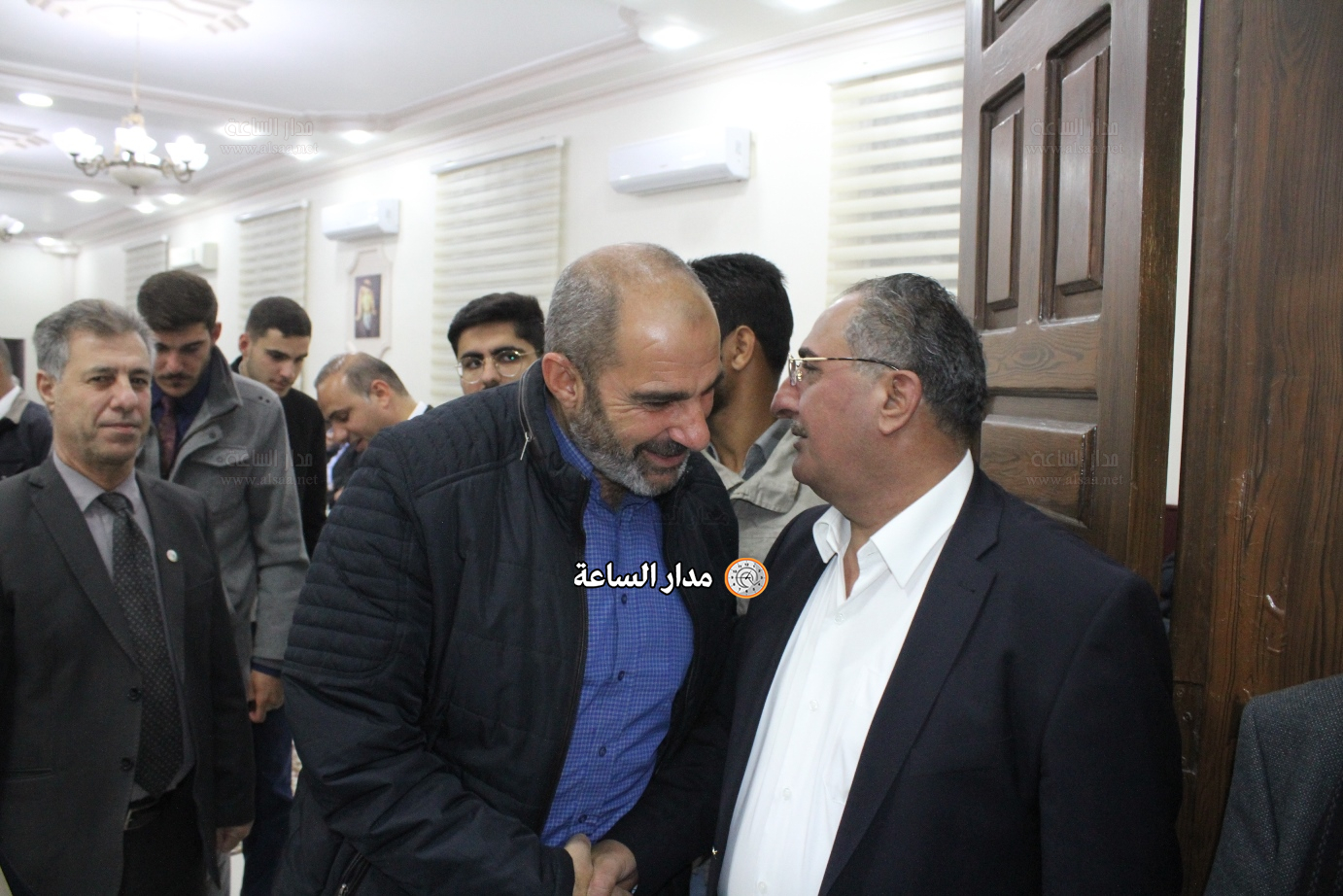 Madar Al-Saa Images 0.7335298889190003