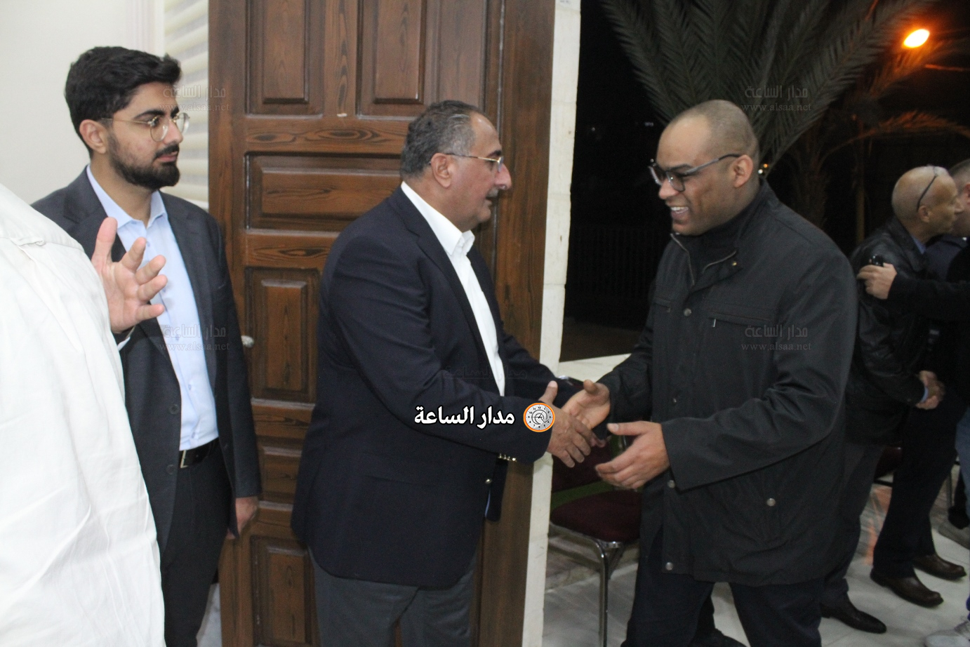 Madar Al-Saa Images 0.39115053910669717