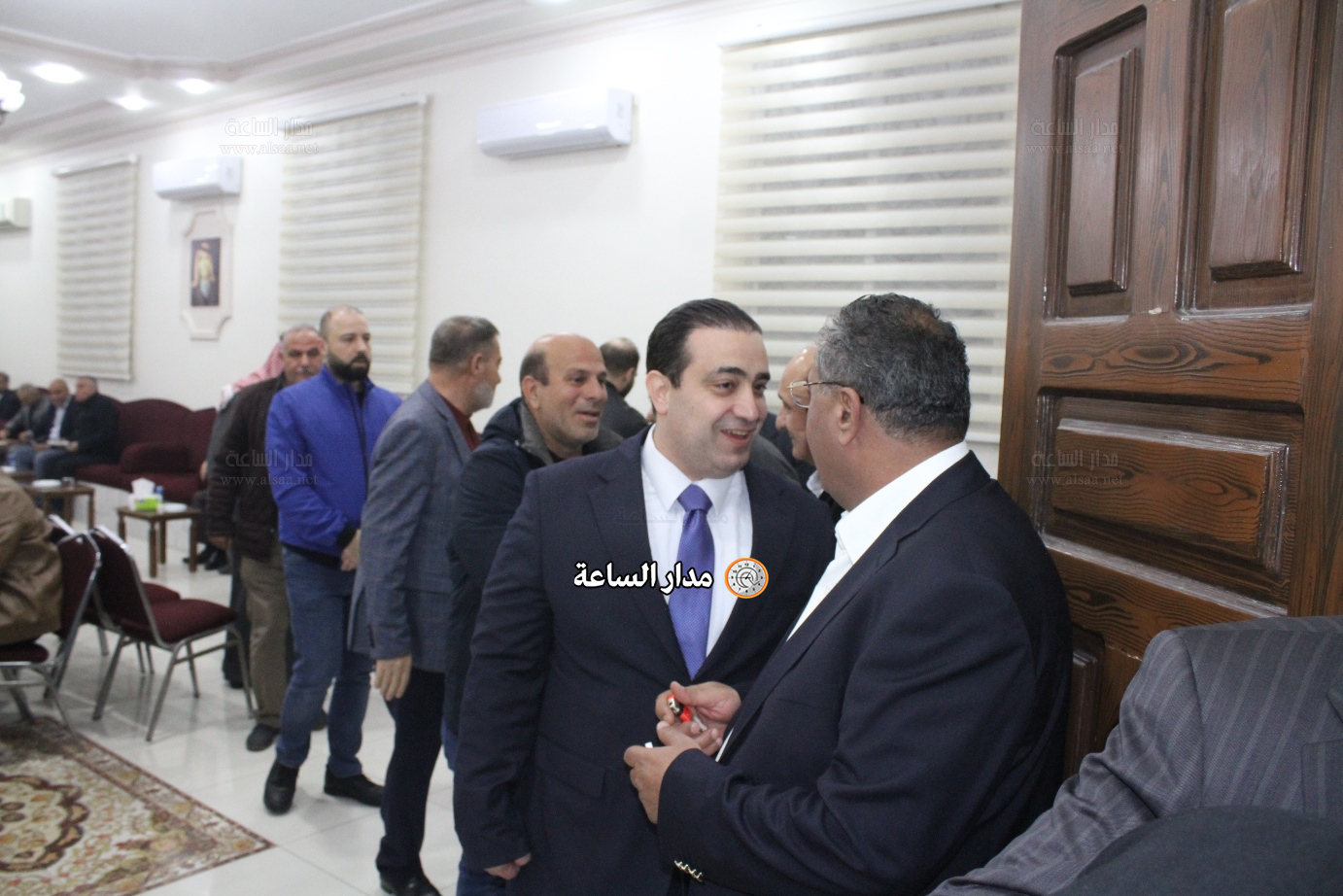 Madar Al-Saa Images 0.2519588163599715