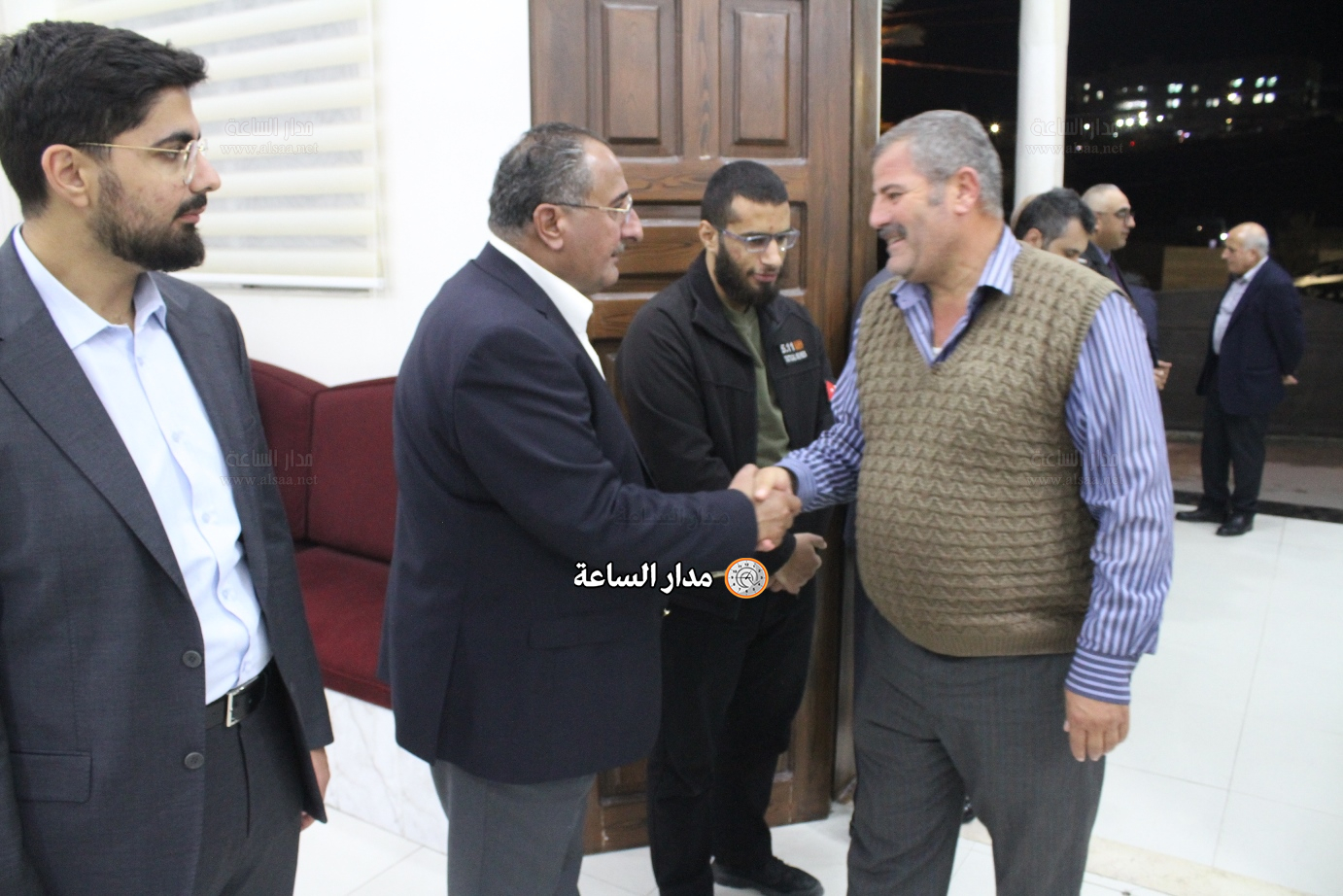 Madar Al-Saa Images 0.0554528686335094