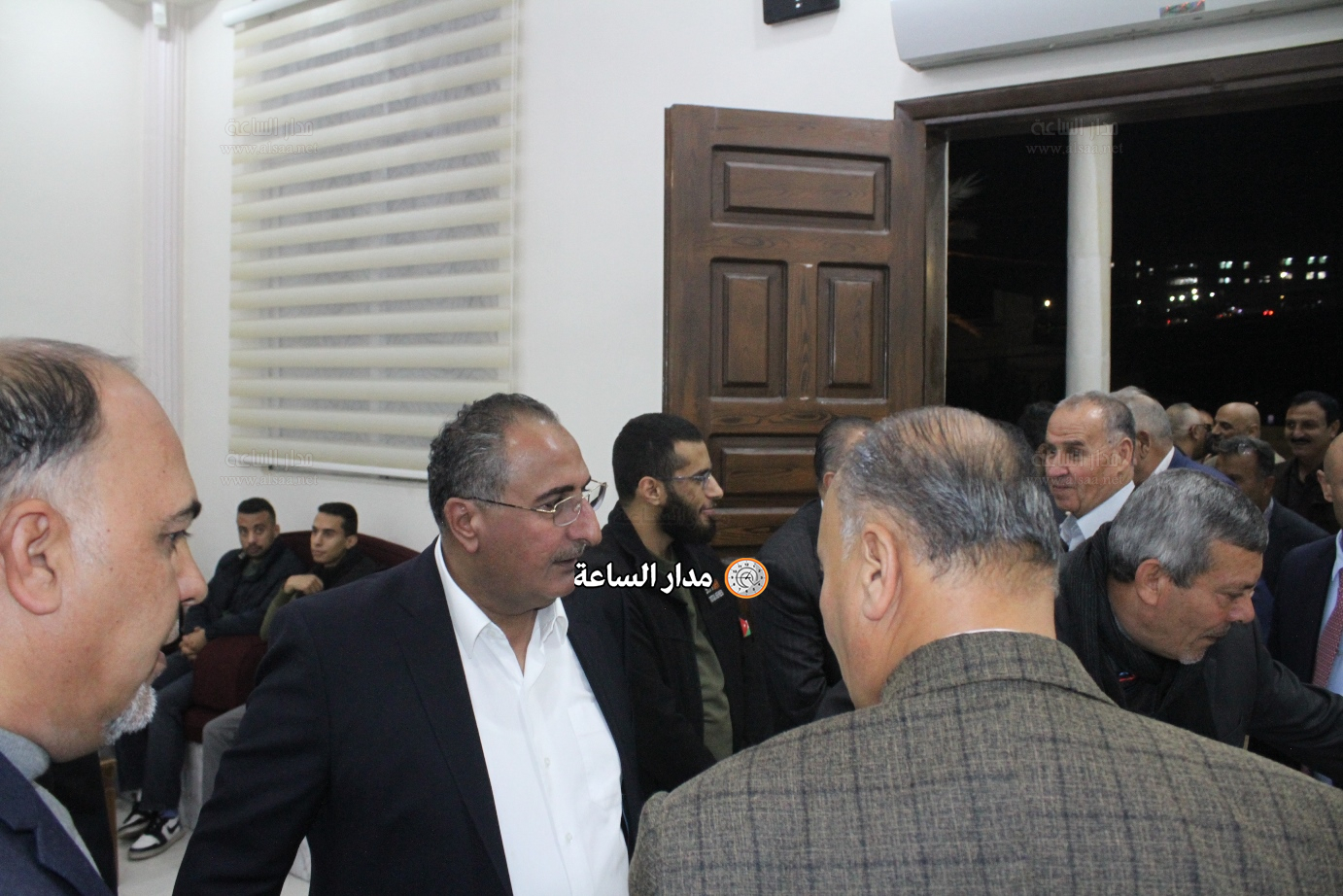 Madar Al-Saa Images 0.02398924355189469