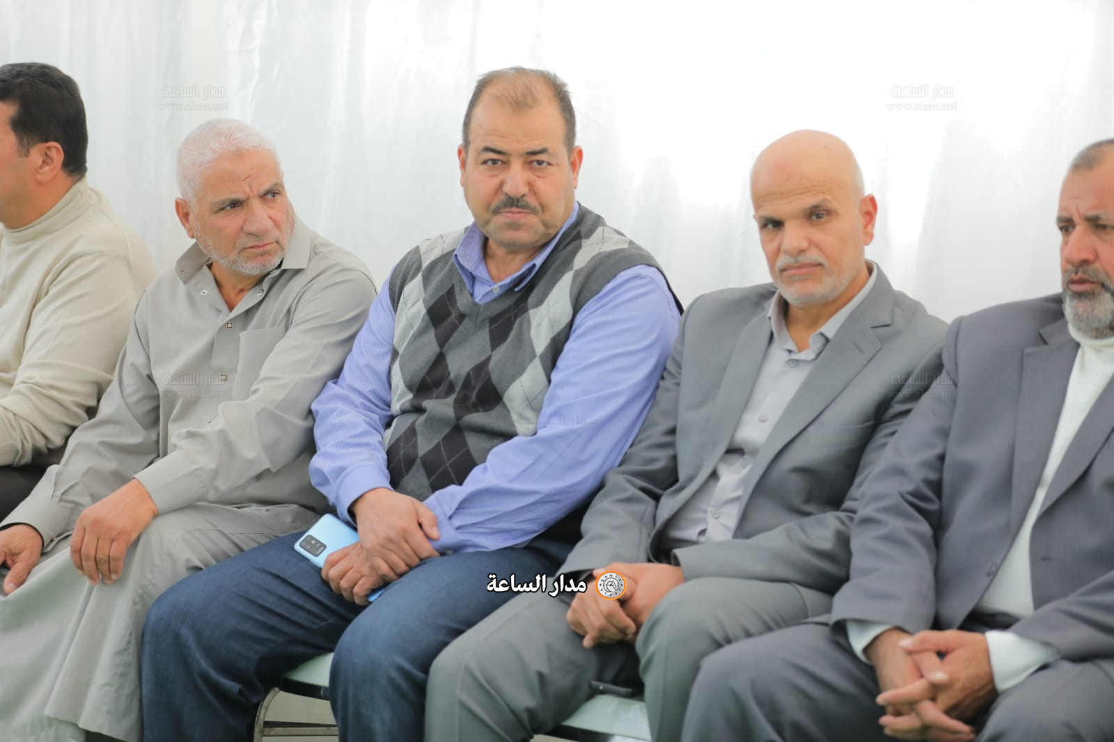 Madar Al-Saa Images 0.6980065336345922