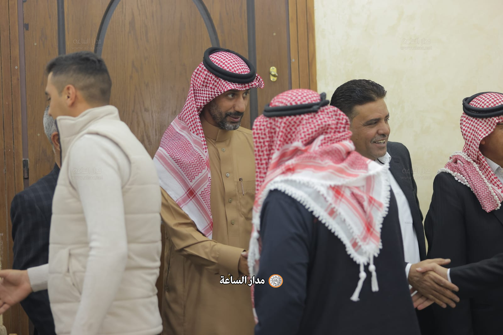 Madar Al-Saa Images 0.4320381986763122