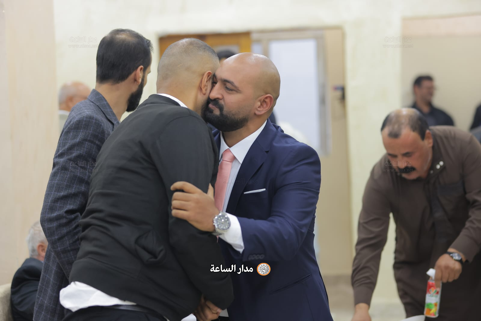 Madar Al-Saa Images 0.3594926355346766