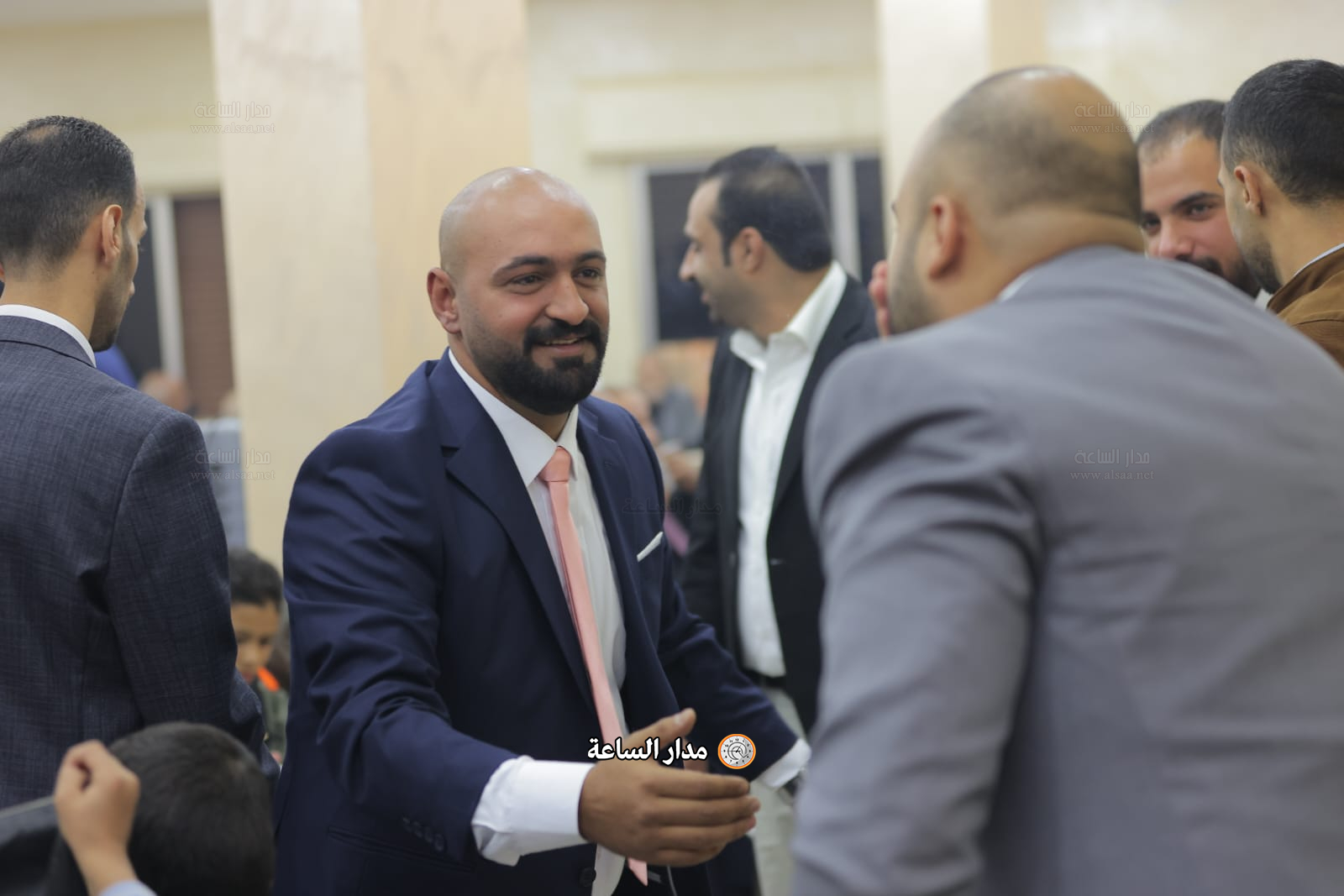 Madar Al-Saa Images 0.8082155394356845