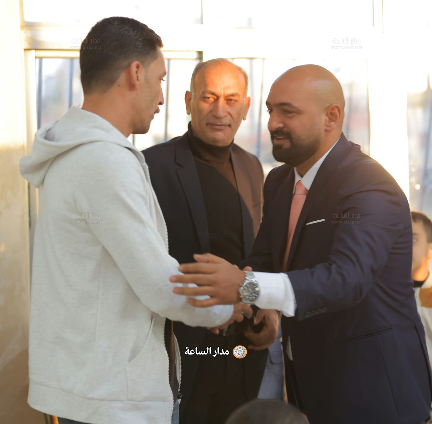 Madar Al-Saa Images 0.8334513340791718