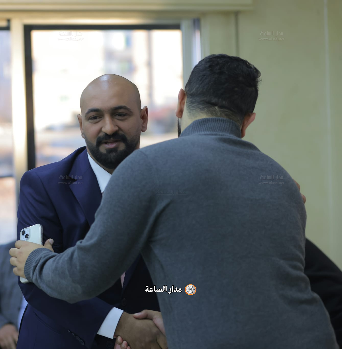 Madar Al-Saa Images 0.8791895587428182