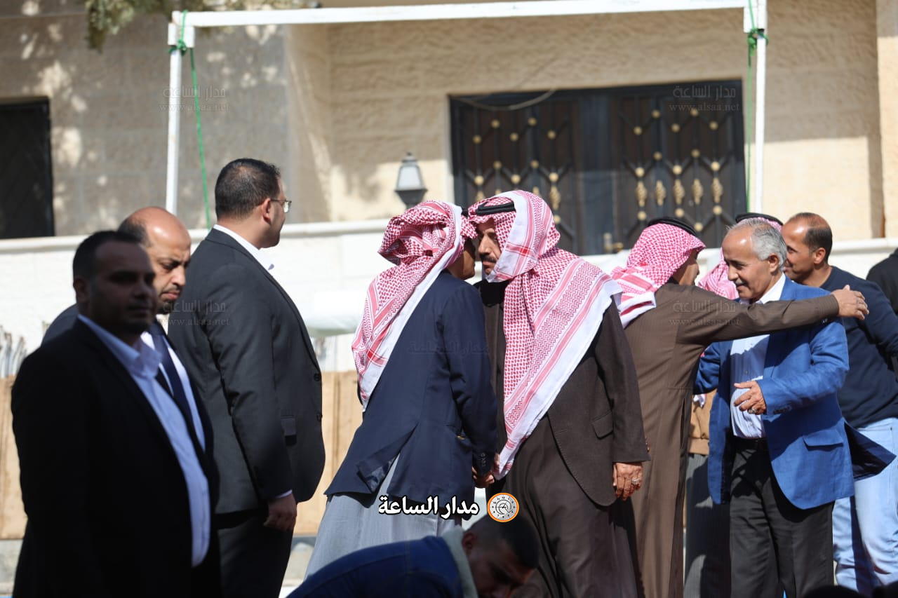 Madar Al-Saa Images 0.7871047728868545