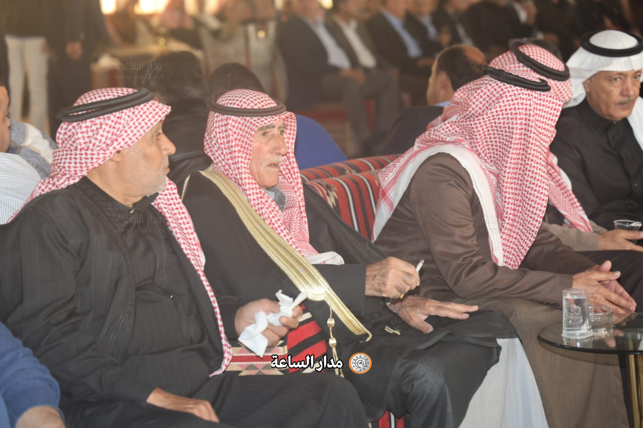 Madar Al-Saa Images 0.3904652769408057