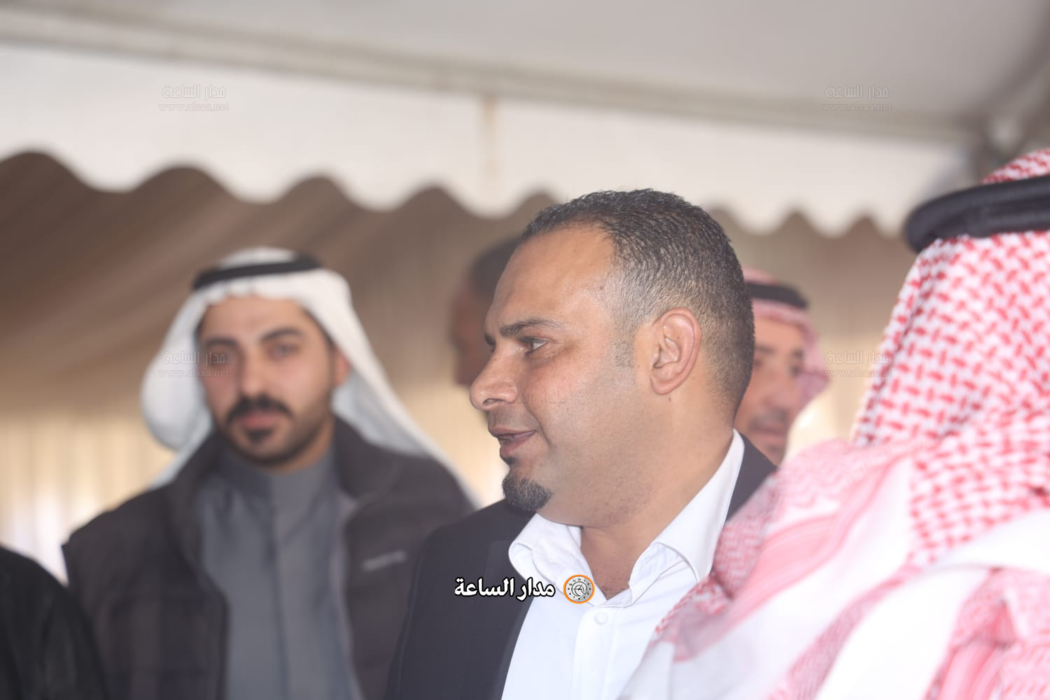 Madar Al-Saa Images 0.015590178790113152