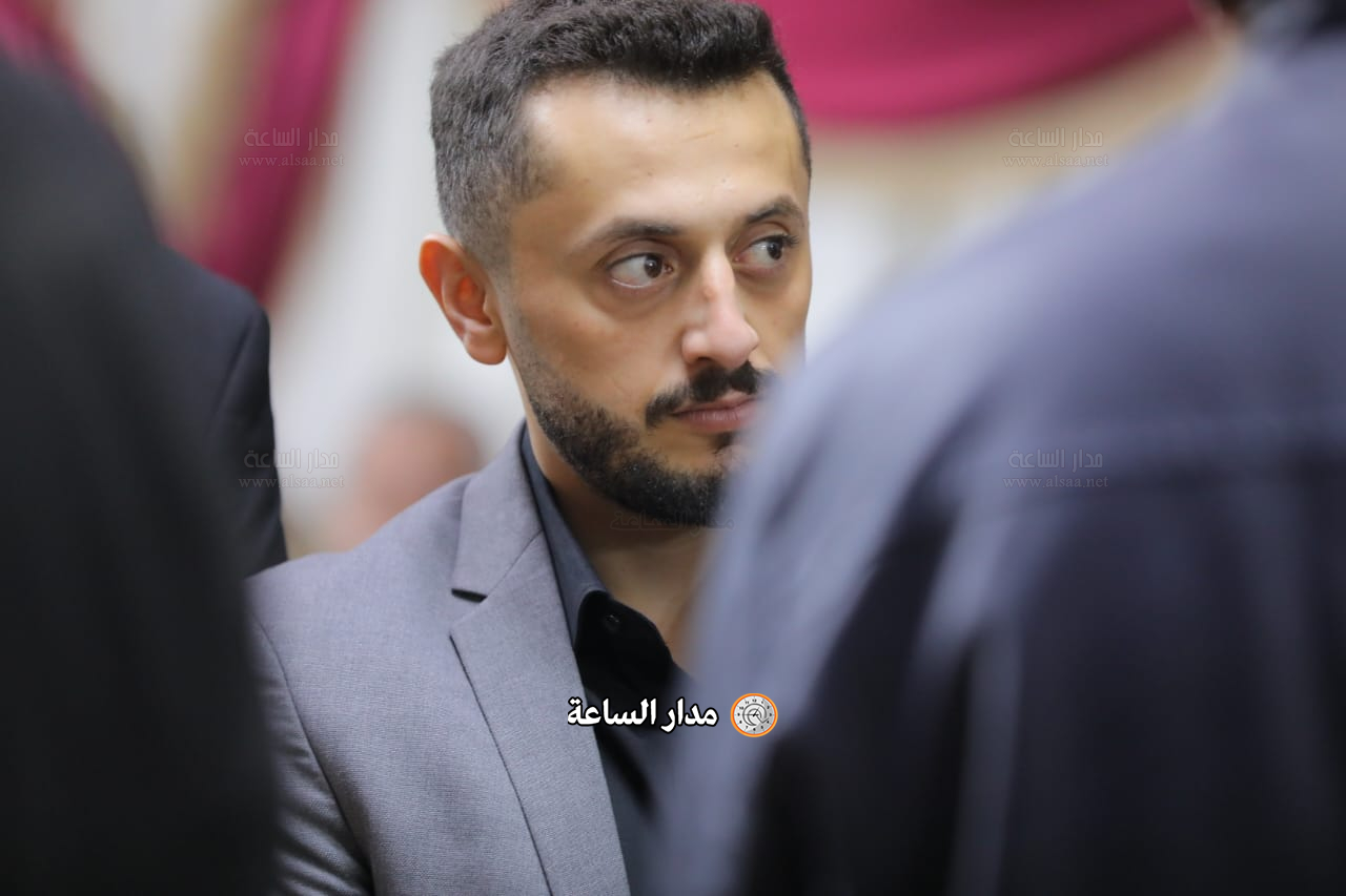 Madar Al-Saa Images 0.9595714410389258