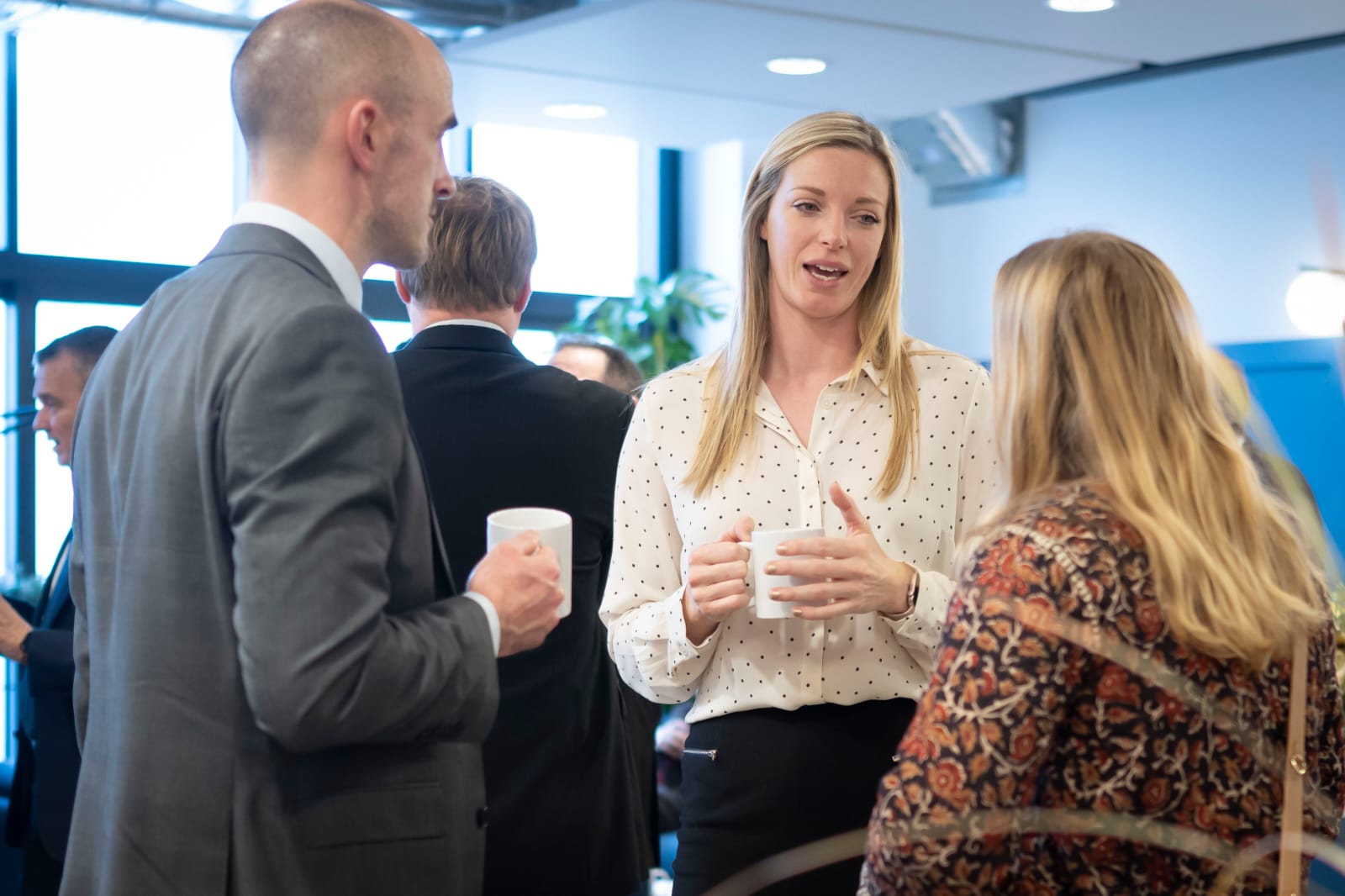 Madar Al-Saa Images 0.3191062153445068