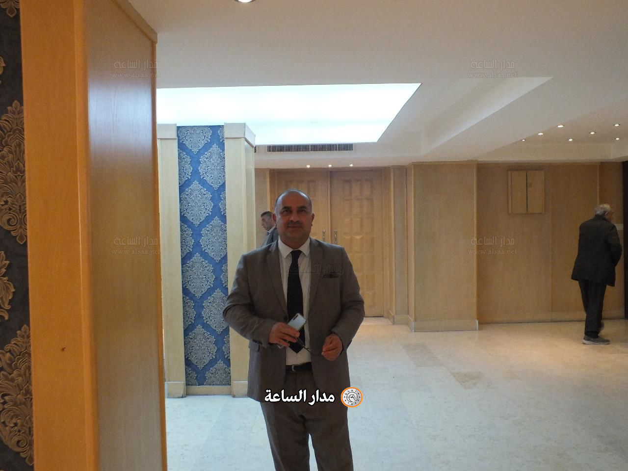 Madar Al-Saa Images 0.9439306442336752