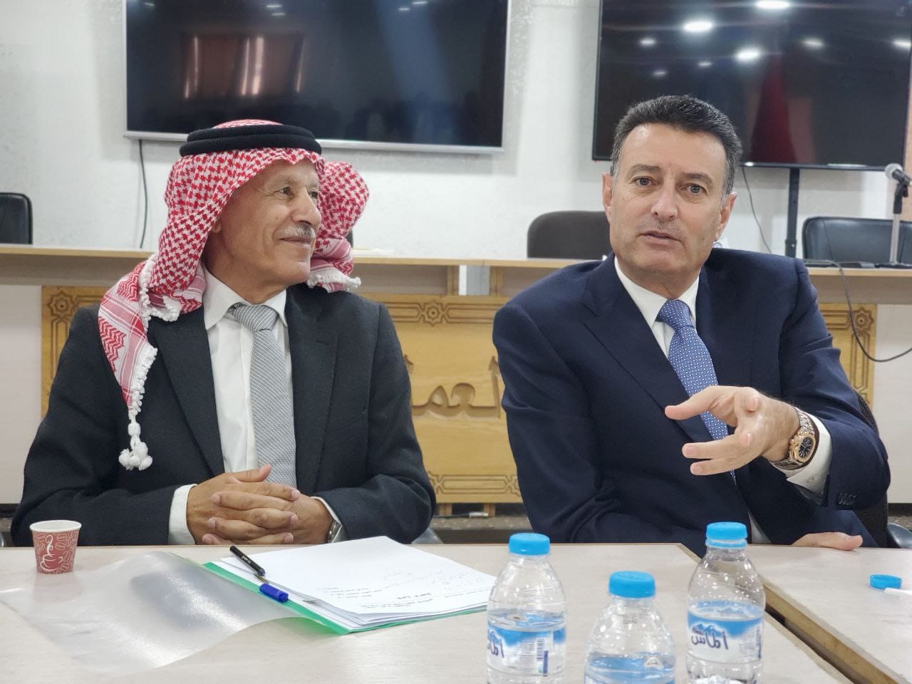 Madar Al-Saa Images 0.3113445205034384