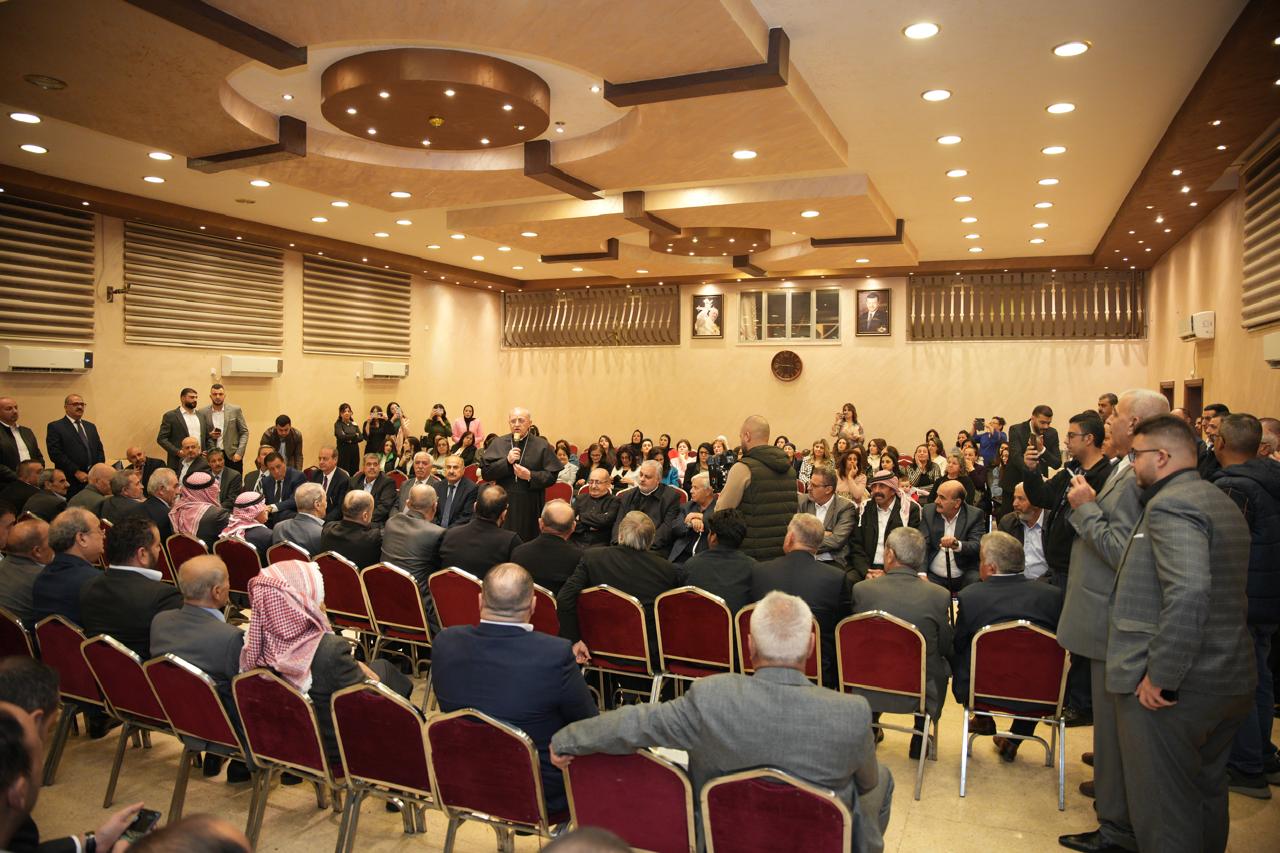 Madar Al-Saa Images 0.9468647228660447