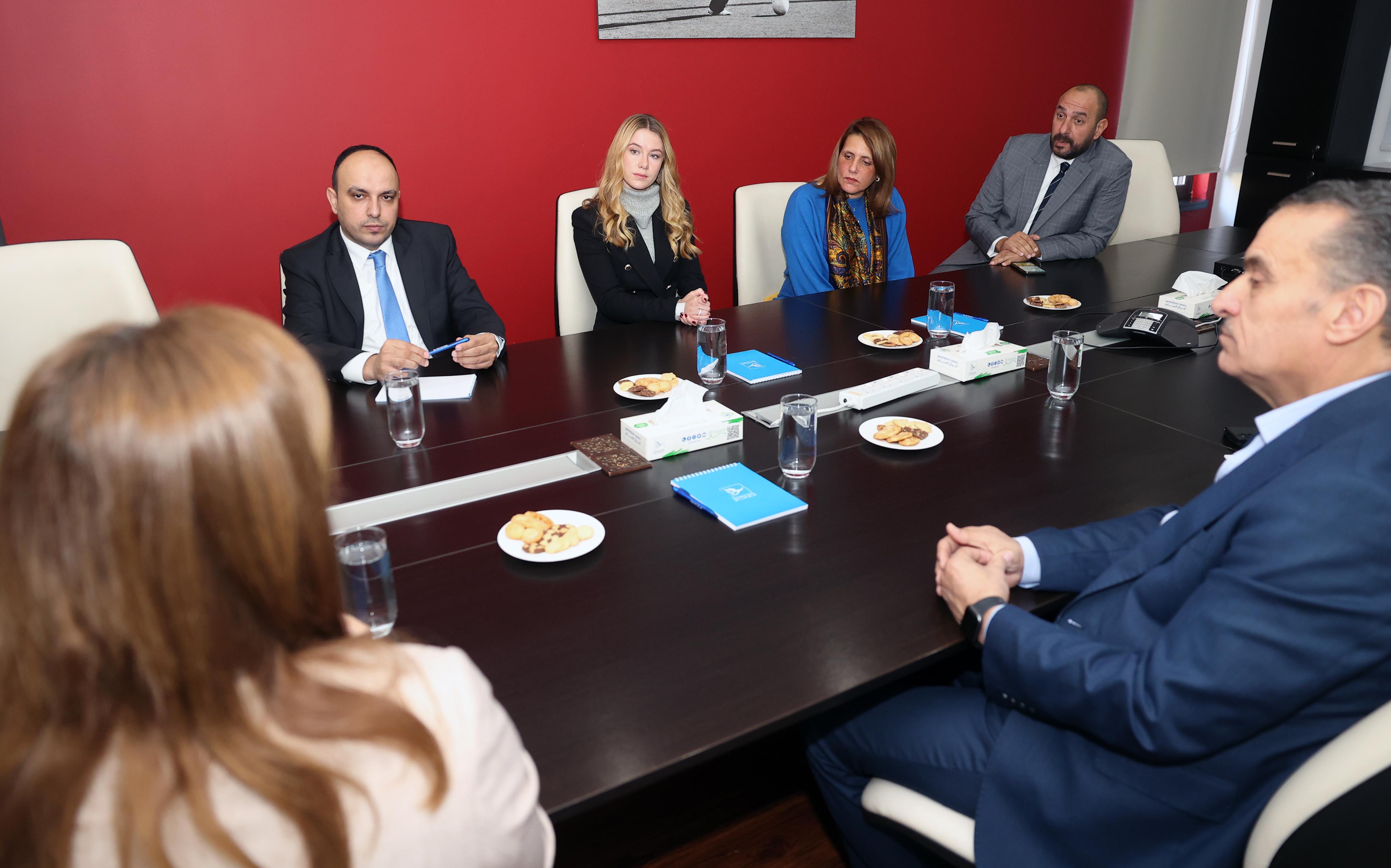 Madar Al-Saa Images 0.3738696223484319