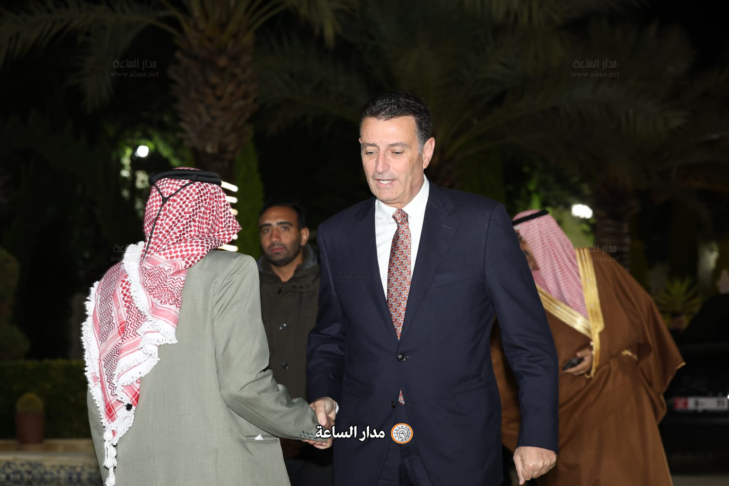 Madar Al-Saa Images 0.11552744358300693