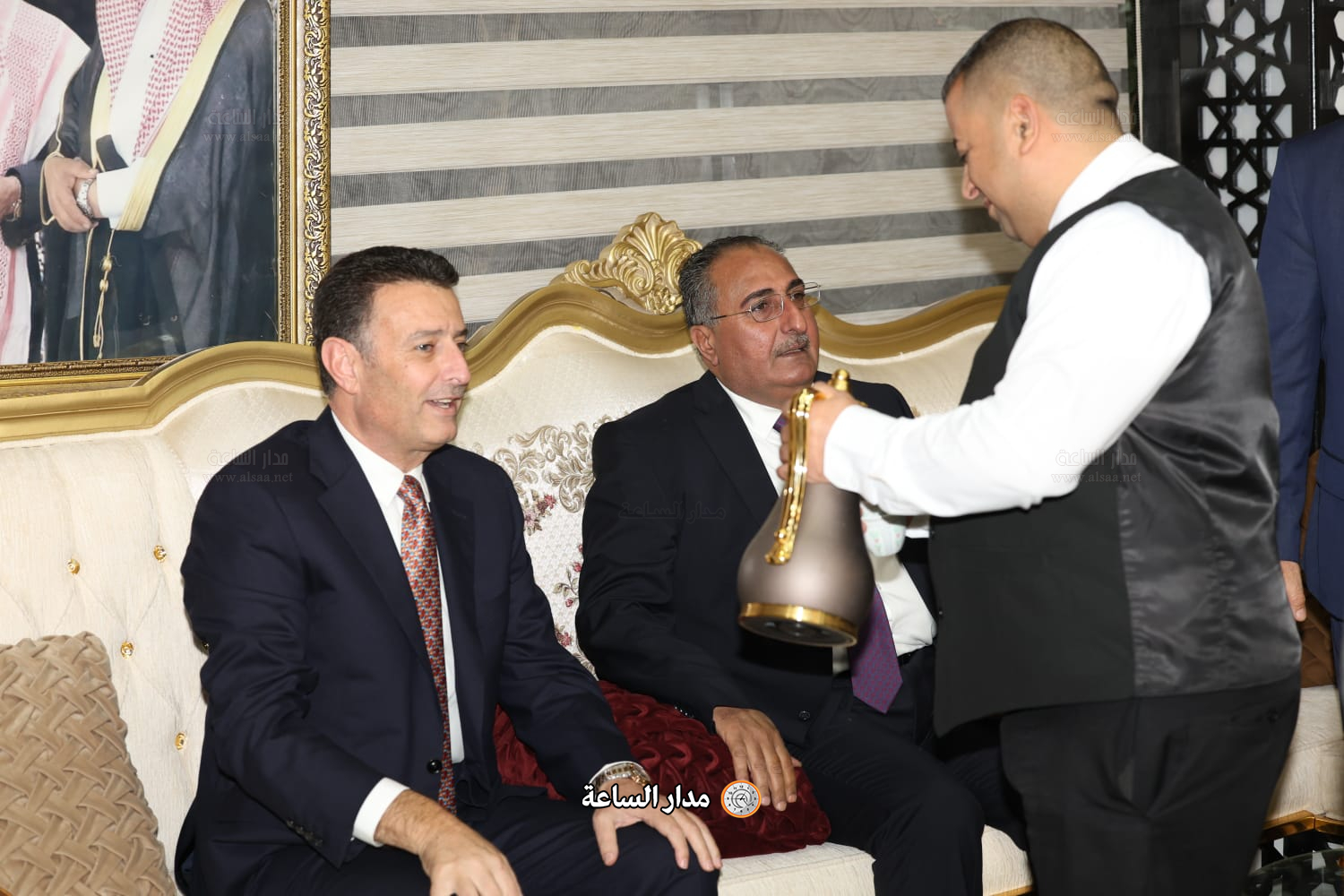 Madar Al-Saa Images 0.7244537646196738