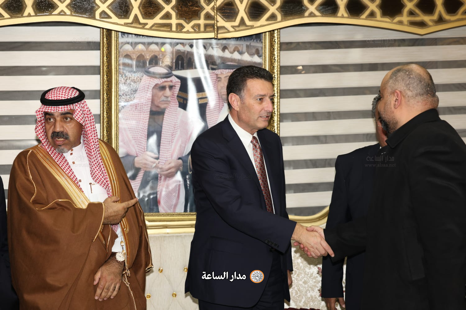 Madar Al-Saa Images 0.3866921767456537