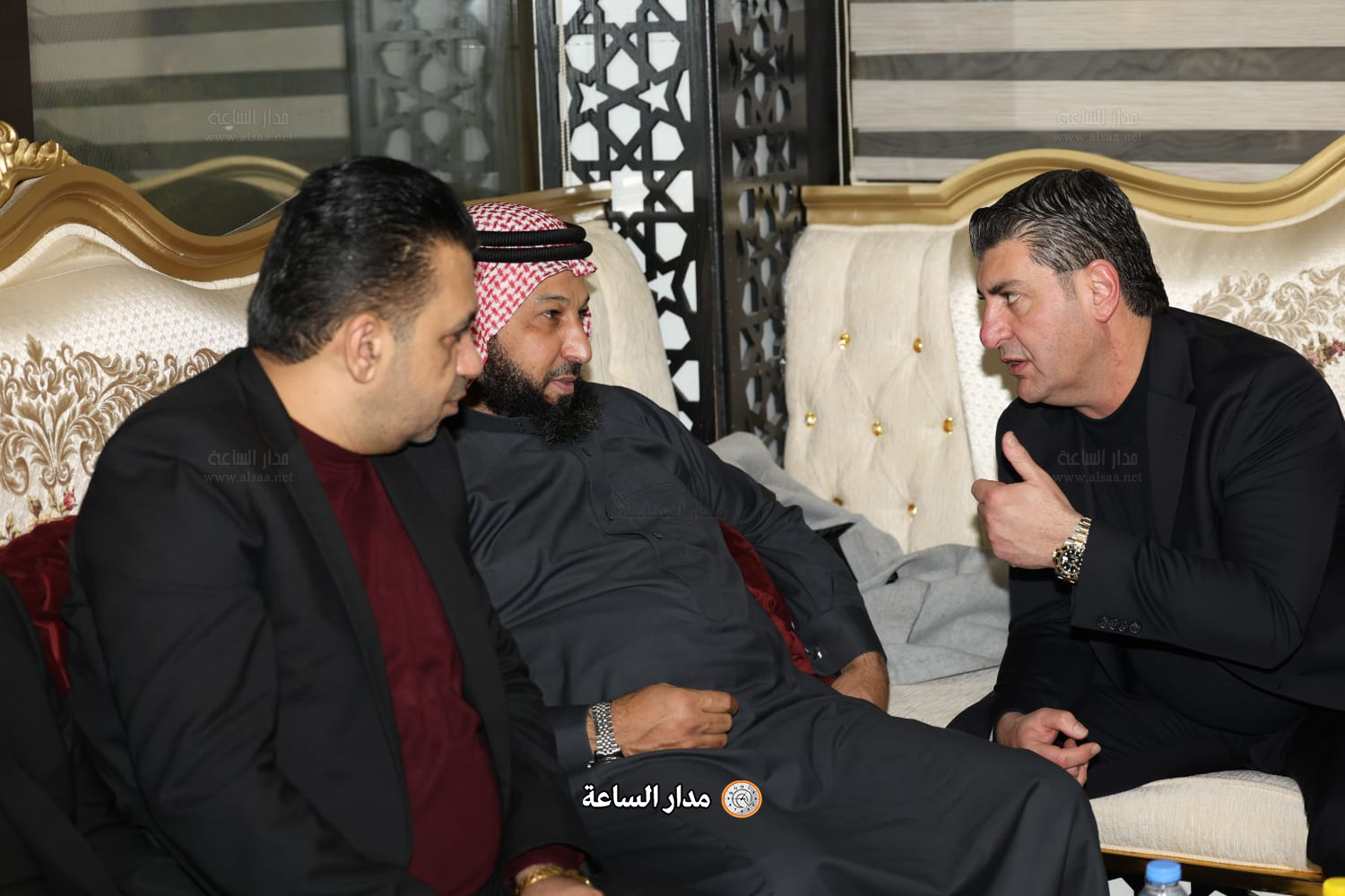 Madar Al-Saa Images 0.1809461360233744