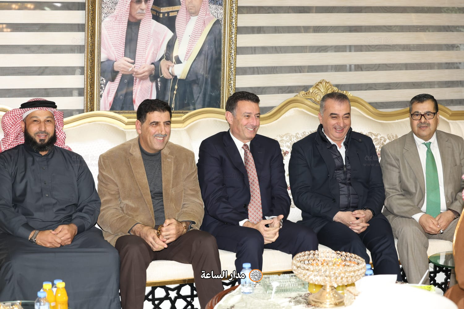 Madar Al-Saa Images 0.4191155292004518