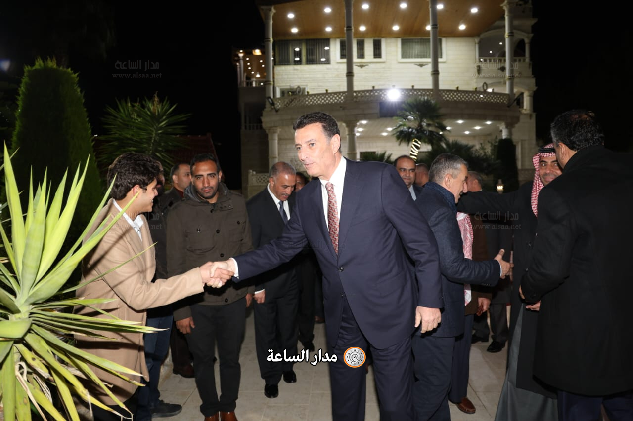 Madar Al-Saa Images 0.43130529654109484