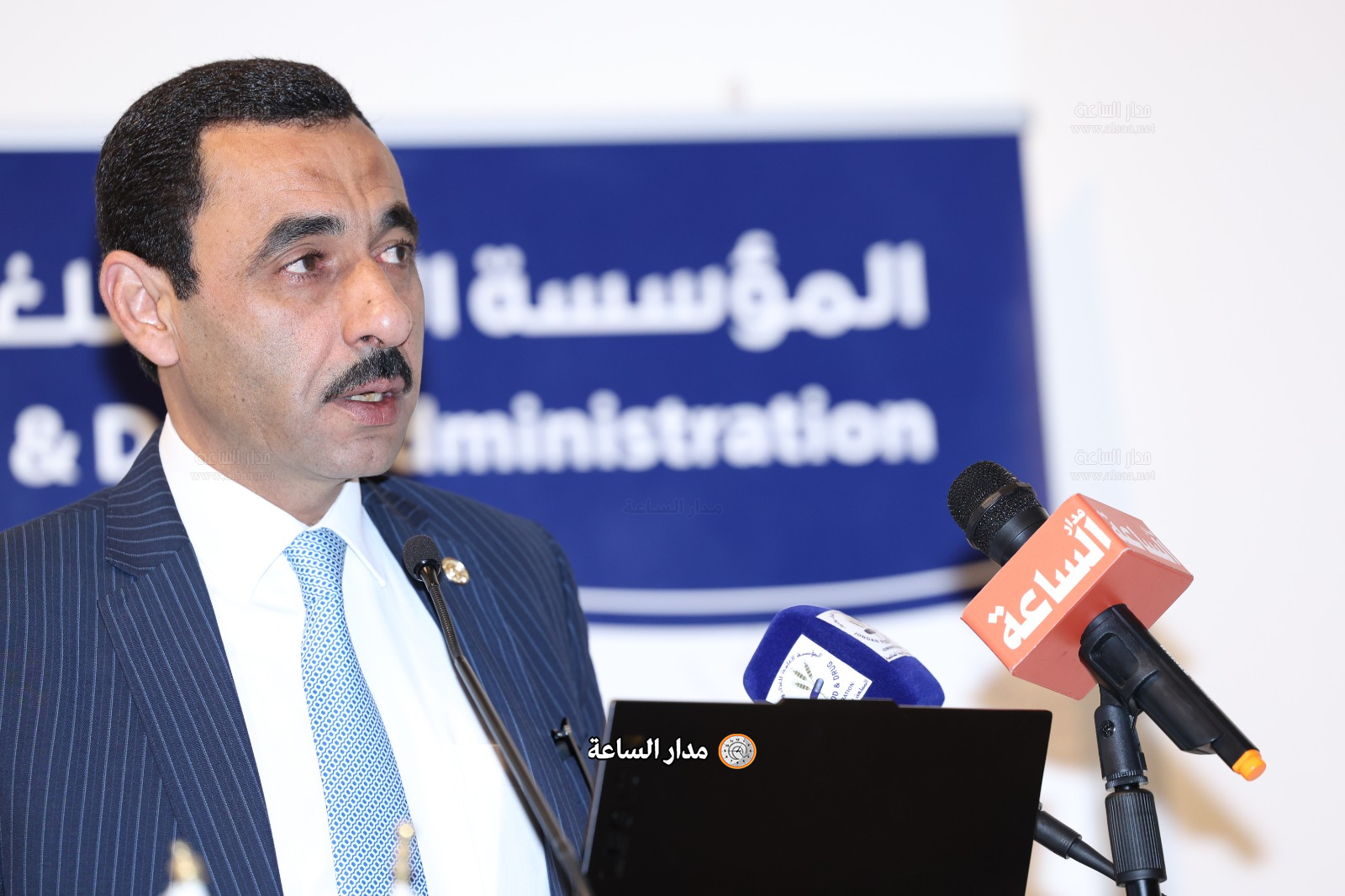 

الدكتور نزار محمود مهيدات

