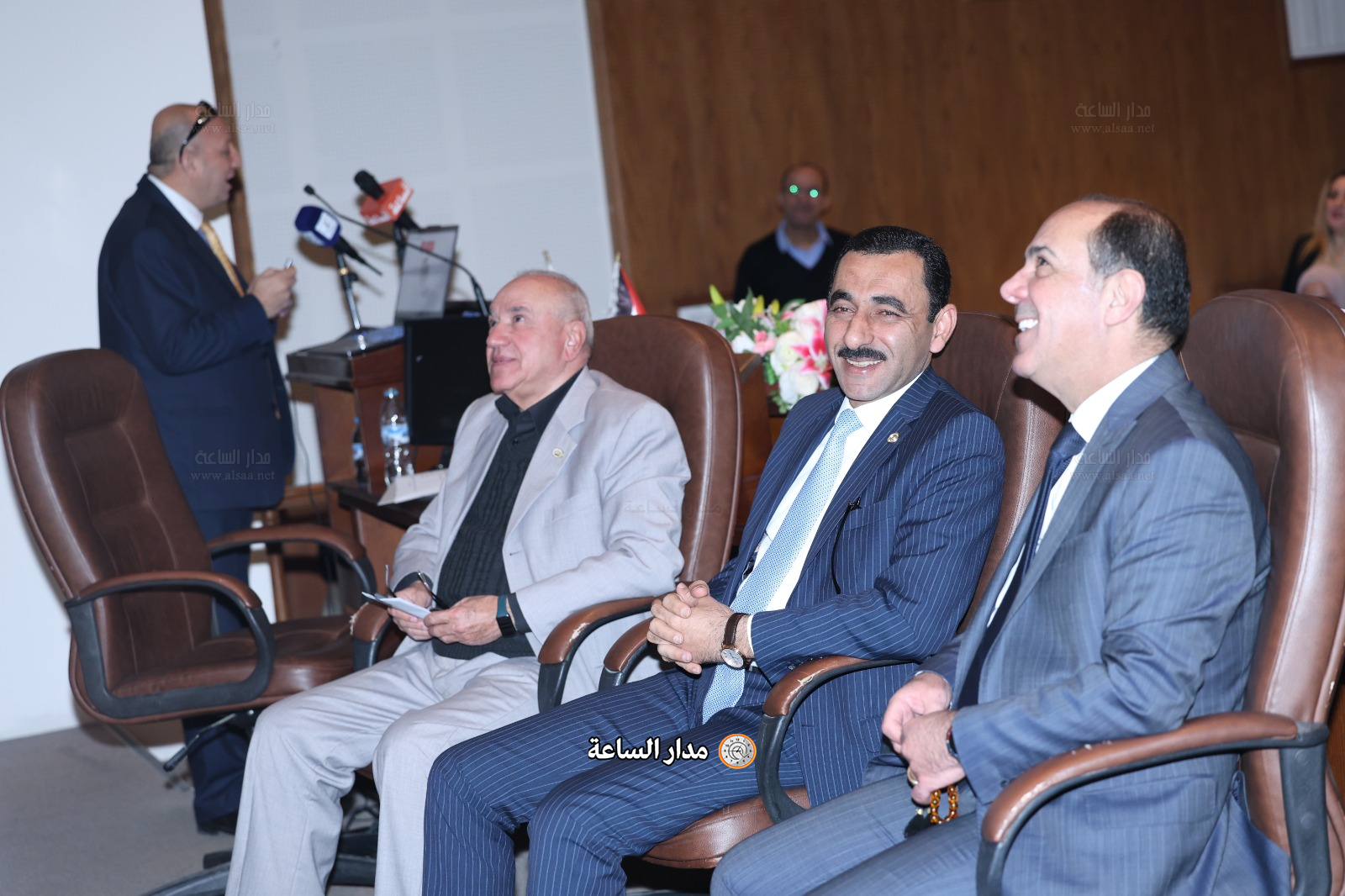 Madar Al-Saa Images 0.36350303421637564